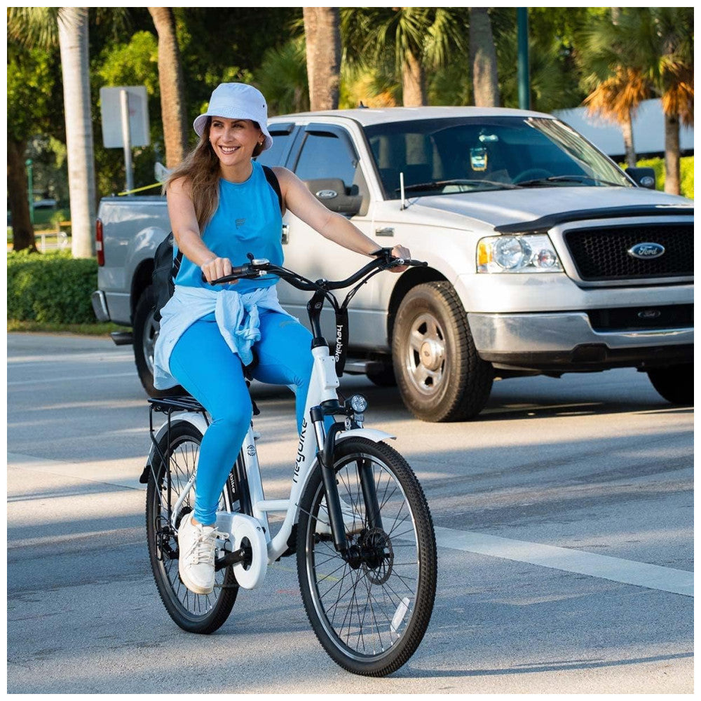 Bicicleta Elétrica Heybike Cityscape Branca Autonomia 64 km, Velocidade 37 km h, Rodas 26 , Câmbio 7 Marchas, Quadro Step Through, Freios a Disco