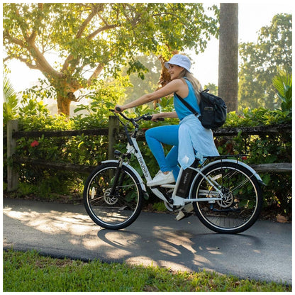 Bicicleta Elétrica Heybike Cityscape Branca Autonomia 64 km, Velocidade 37 km h, Rodas 26 , Câmbio 7 Marchas, Quadro Step Through, Freios a Disco
